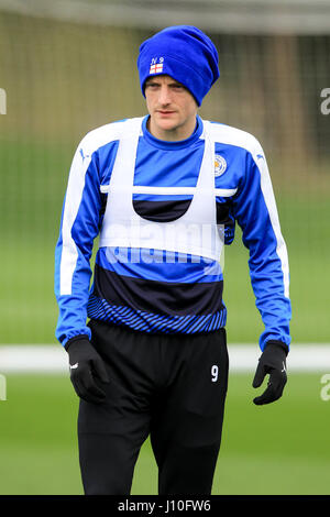 Leicester, England, 17. April 2017.   LCFC Stürmer Jamie Vardy Ausbildung im Belvoir Drive in Bereitschaft für das Rückspiel der UEFA Champions League Viertel Finale Krawatte mit Atletico Madrid zu Boden.  © Phil Hutchinson/Alamy Live-Nachrichten Stockfoto