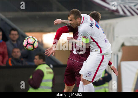 17. April 2017: Denis Alibec #7 von FCSB Bukarest während der LPF - Fußball rumänischen Ligue 1 Orange 2016-2017 Play-Off Spiel zwischen CFR Cluj-Napoca und FCSB Bukarest in Cluj-Napoca, Rumänien ROU. Foto: Cronos/Manases Sandor Stockfoto