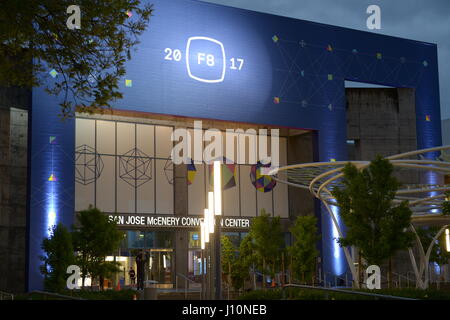 Das Logo von Facebook Entwickler Konferenz F8 im McEnery Convention Center in San Jose, USA, 18. April 2017 ersichtlich. Foto: Andrej Sokolow / / Dpa Stockfoto