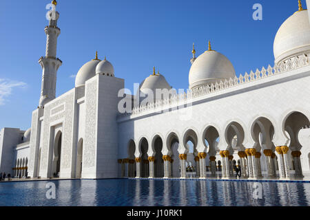 Sheikh Zayed Grand Moschee, Abu Dhabi, Vereinigte Arabische Emirate, Naher Osten Stockfoto