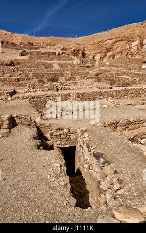 Deir el-Medina, altes ägyptische Dorf war Heimat für die Handwerker, die an die Gräber im Tal der Könige, Theben, Luxor, Ägypten Stockfoto