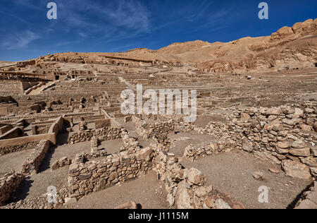 Deir el-Medina, altes ägyptische Dorf war Heimat für die Handwerker, die an die Gräber im Tal der Könige, Theben, Luxor, Ägypten Stockfoto