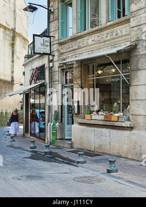 Avignon, Frankreich, 9. September 2016: Bibliothek auch Restaurant im historischen Zentrum von Avignon Stockfoto