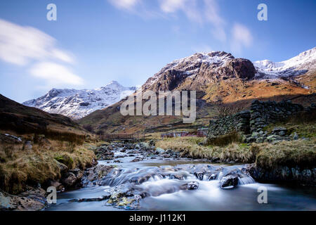 Dollywagon Hecht und Eagle Crag im Lake District von Grisedale Beck. Stockfoto