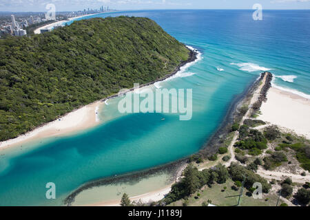 Luftaufnahme des Tallebudgera Creek und Gold Coast, Queensland, Australien Stockfoto