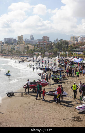 Menge am Strand von spanischen Meisterschaft 2017, Jet-Ski, Jetski, Benalmadena, Andalusien, Spanien. Stockfoto