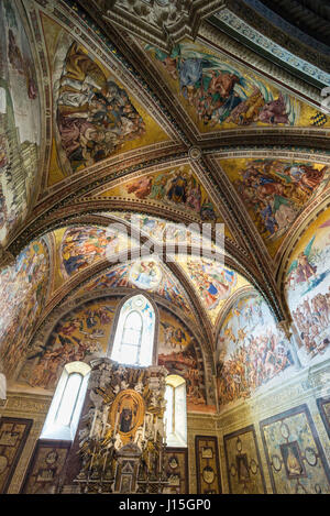 Orvieto. Umbrien. 15. Jahrhundert Fresken in der Kapelle San Brizio (La Cappella di San Brizio, o Cappella Nova), der Dom von Orvieto.  Im Jahre 1447 Fra Stockfoto