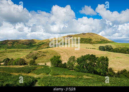 Caer Caradoc von Willstone Hill in den Hope Bowdler Hügeln in der Nähe von Kirche Stretton, Shropshire, England, UK. Stockfoto