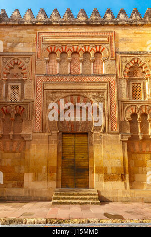 Die Wand der großen Moschee Mezquita in Córdoba, Spanien Stockfoto