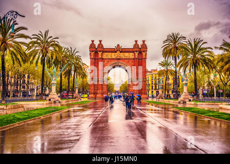 Der Arc de Triomf, Arco de Triunfo in spanischer Sprache, ein Triumphbogen in der Stadt Barcelona, Katalonien, Spanien Stockfoto