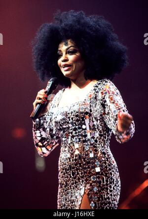 Diana Ross Eröffnungsabend der "Return to Love" Tour Spektrum, Philadelphia, PA. 14. Juni 2000 © mpi09 / MediaPunch USA Stockfoto