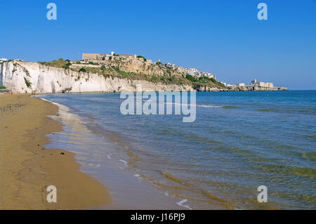 Stadt und Strand Vieste in Apulien, Italien Stockfoto