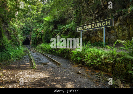 Verlassene Helensburgh Bahnhof und Tunnel in der Nähe von Sydney in New South Wales, Australien Stockfoto