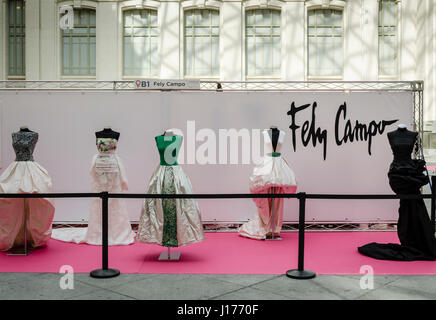 Madrid, Spanien, 18. April 2017. Einweihung des Nähens Woche Spanien in Cibeles Palast am 18. April 2017, Madrid, Spanien. Bildnachweis: Enrique Davó/Alamy Live-Nachrichten. Stockfoto