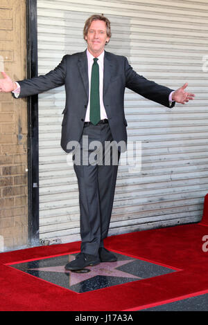 Los Angeles, CA, USA. 25. Oktober 2016. LOS ANGELES - 25 OCT: Hugh Laurie auf dem Hugh LaurieHollywood Walk of Fame Stern Zeremonie auf dem Hollywood Blvd. am 25. Oktober 2016 in Los Angeles, CA Credit: Kathy Hutchins / via ZUMA Draht/ZUMA Draht/Alamy Live-Nachrichten Stockfoto