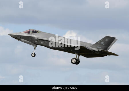 USAF F-35A Lightning II angekommen RAF Lakenheath in Suffolk, UK für die USAF erste Übersee Bereitstellung des Typs. Stockfoto