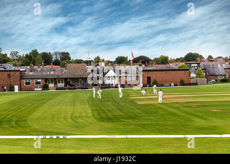 Alderley Edge Cricket Club ist ein Amateur Kricket-Verein basieren an Alderley Edge in Cheshire Stockfoto