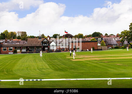 Alderley Edge Cricket Club ist ein Amateur Kricket-Verein basieren an Alderley Edge in Cheshire Stockfoto