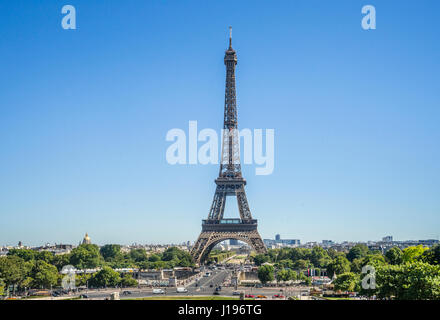 Frankreich, Paris, Blick auf den Eiffelturm aus dem Trocadéro Stockfoto