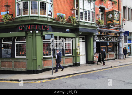 O'Neills Traditionskneipe, Stadt von Dublin, Irland, Republik Irland Stockfoto