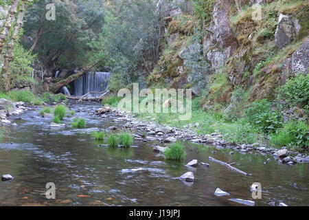 Flussstrand Nossa Senhora da Piedade in Serra da Região, Coimbra, Portugal Stockfoto