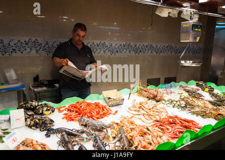 La Boquería, Touristenmärkte von Barcelona Stockfoto