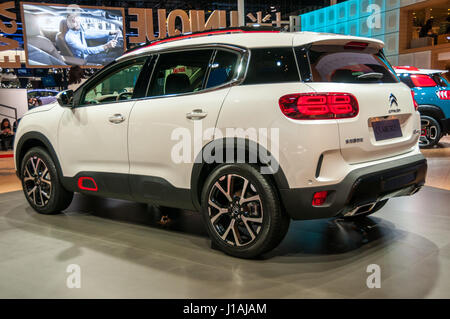 Shanghai, China. 19. April 2017. Citroen C5 Aircross von Dongfeng Citroen derzeit nur für den chinesischen Markt vorgestellt auf 2017 Shanghai Auto Show Credit: Mark Andrews/Alamy Live News Stockfoto