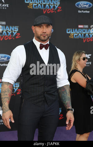 Los Angeles, Kalifornien, USA. 19. April 2017. Dave Bautista. Premiere von Disney und Marvels "Guardians Of The Galaxy Vol. 2'' statt im Dolby Theatre. Bildnachweis: PMA/AdMedia Credit: Pma/AdMedia/ZUMA Draht/Alamy Live-Nachrichten Stockfoto