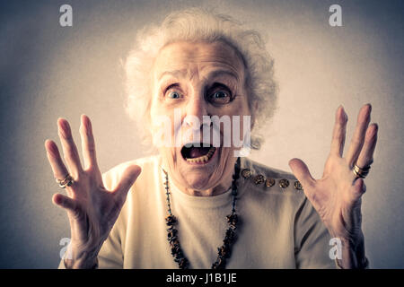 Porträt von Angst Old lady Stockfoto
