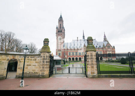 Der Friedenspalast ist ein internationales Recht Gebäude in den Haag, Niederlande. Freuen Sie sich auf den internationalen Gerichtshof, ständiger Gerichtshof der Stockfoto