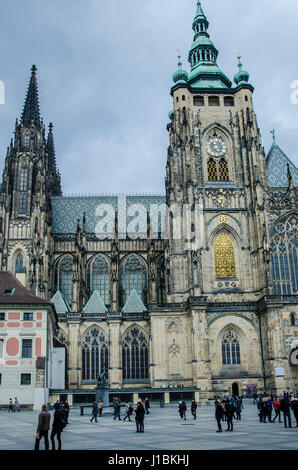 Das Design der gotischen Kathedrale wurde der französische Architekt Matthias von Arras anvertraut, die Inspiration im klassischen französischen Kathedralen gefunden. Stockfoto