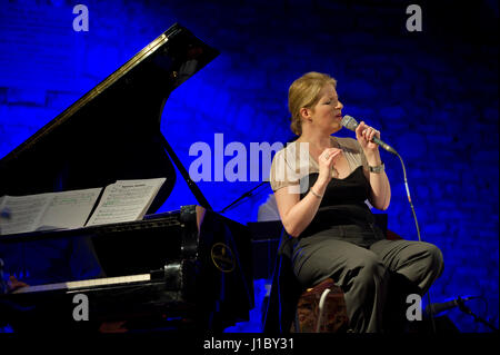 Brecon Jazz Festival. Clare Teal. 12/8/11 Stockfoto