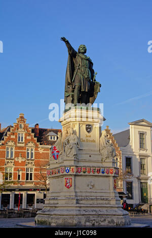 Bronzestatue des mittelalterlichen flämischen Staatsmann und politischer Führer Jacob Van Artevelde, auch bekannt als The Wise Man und Brauer von Gent Stockfoto