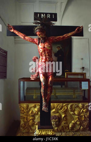 Bom Jesus Basilica, Jesus Christus am Kreuz, Goa, Indien Stockfoto