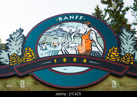 Schild „Upper Hot Springs“ am Sulphur Mountain, Banff National Park, Alberta, Kanada Stockfoto