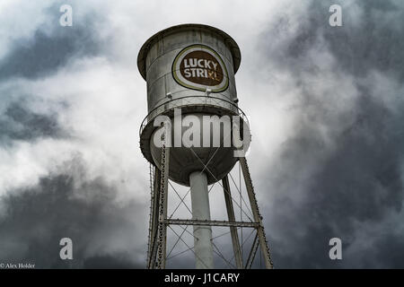 Lucky Strike Wasserturm Stockfoto