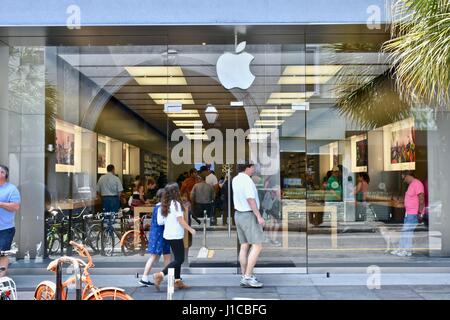 Charleston, South Carolina Apple Store Schaufenster Stockfoto