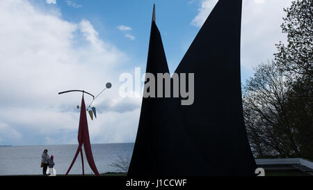 Alexander Calders Skulpturen im Louisiana Museum of Modern Art Stockfoto