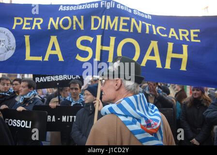 Mailand (Italien), "Tag der Erinnerung", Demonstration zur Erinnerung an die Deportierten in den nationalsozialistischen Konzentrationslagern Stockfoto