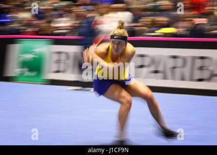 Charkiw, UKRAINE - 11. Februar 2017: Elina SVITOLINA der Ukraine in Aktion während BNP Paribas FedCup Welt Gruppe II 1. Runde Tennisspiel gegen Ashl Stockfoto