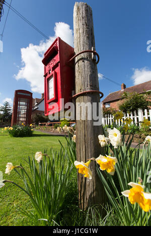 Dorf von Barton, England. Frühling auf der malerischen Cheshire Dorf von Barton. Stockfoto