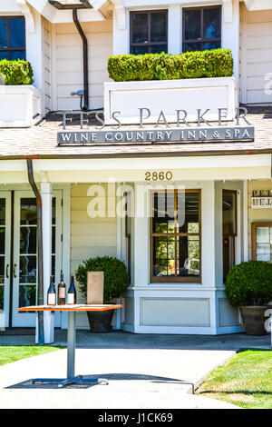 Die Fess Parker Wine Country Inn & Spa ist ein gut ausgestattet, gehobenes Hotel im Herzen von Santa Ynez Valley Weinland, in Los Olivos, CA Stockfoto