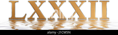 Römische Ziffer LXXXII, Duo et Octoginta, 82, 82, spiegelt sich auf der Wasseroberfläche, isoliert auf weiss, 3d Render Stockfoto