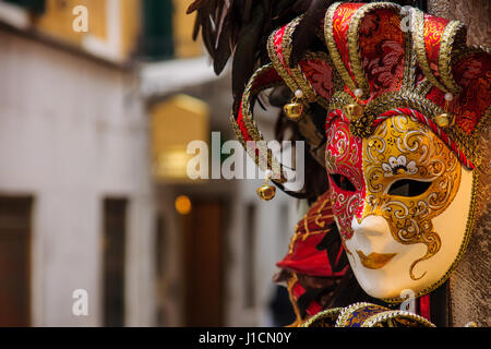 Typische Karnevalsmaske in Venedig, Veneto, Italien Stockfoto