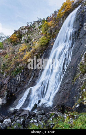 Aber Falls (Rhaeadr-Fawr) in der Nähe von Abergwyngregyn Gwynedd North Wales UK November 53500 Stockfoto