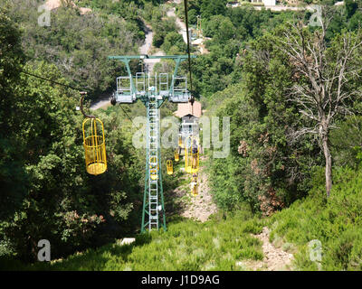 Elba, Italien - 10. Juni 2016: Monte Capanne Korb Standseilbahn Transport. Stockfoto