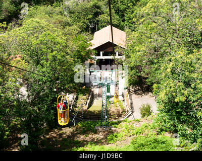 Elba, Italien - 10. Juni 2016: Monte Capanne Korb Standseilbahn Transport. Stockfoto