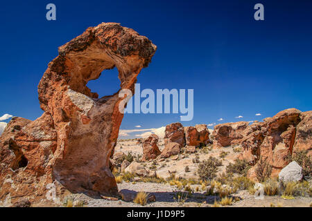 Seltsam geformte Felsen in den bolivianischen Altiplano Stockfoto