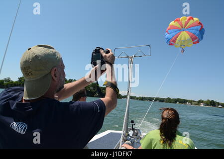 Parasailing auf See Erie Put-in Insel Stockfoto