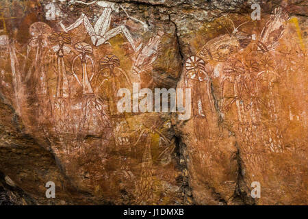 Australische Felskunst der Aborigines in Nourlangie, Kakadu, Northern Territory, Australien Stockfoto